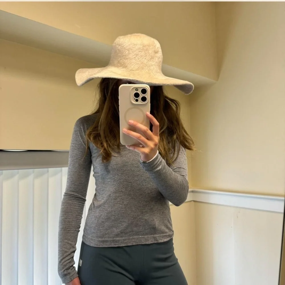 Vintage Style Fuzzy Wide Brim Floppy Sun Hat Cream Beige Textured Boho Accessory